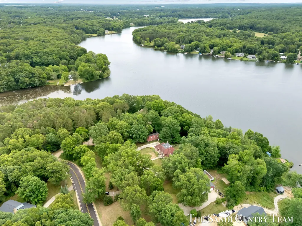 3652 118th Avenue Valley Township MI 49010