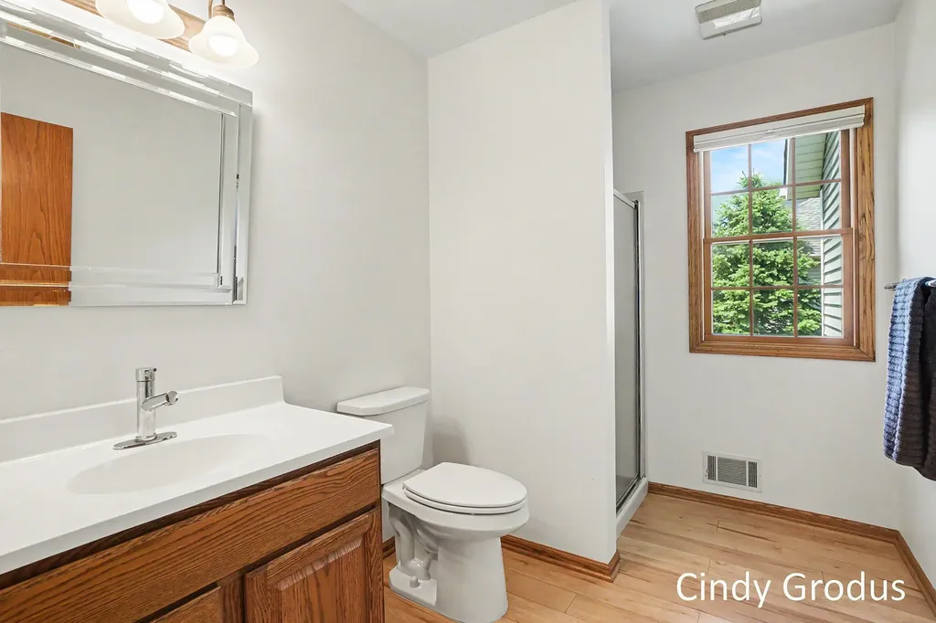 975 Bluff Lake Drive Zeeland Charter Township MI 49464