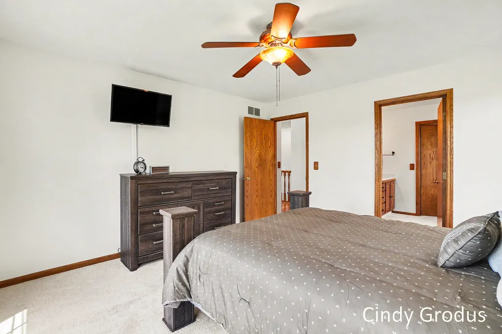 975 Bluff Lake Drive Zeeland Charter Township MI 49464
