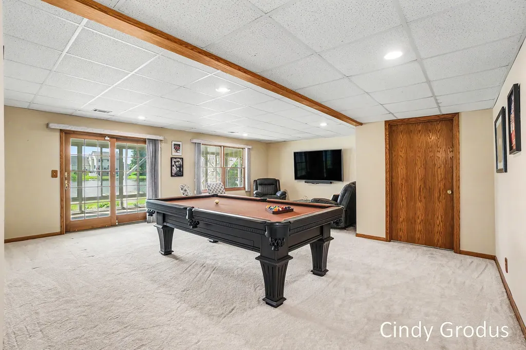 975 Bluff Lake Drive Zeeland Charter Township MI 49464