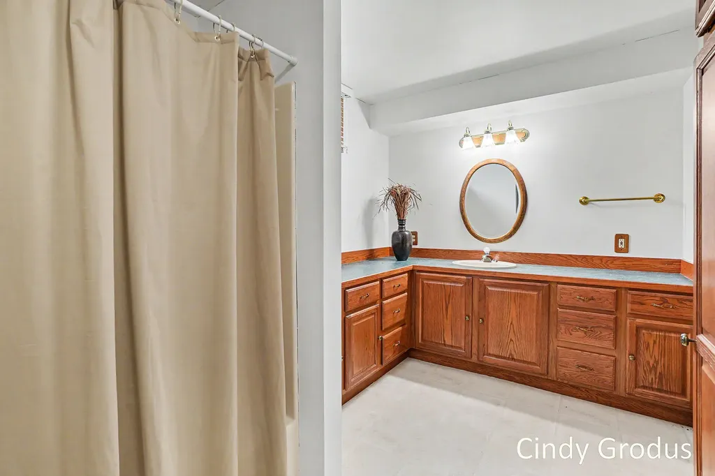 975 Bluff Lake Drive Zeeland Charter Township MI 49464