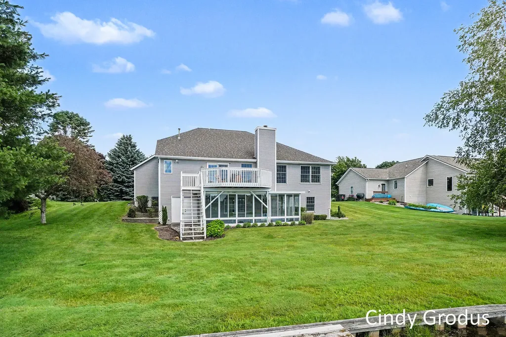 975 Bluff Lake Drive Zeeland Charter Township MI 49464