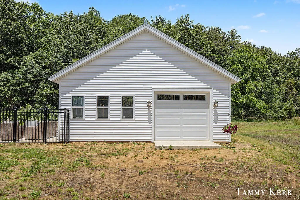 7067 118th Avenue Ganges Township MI 49408