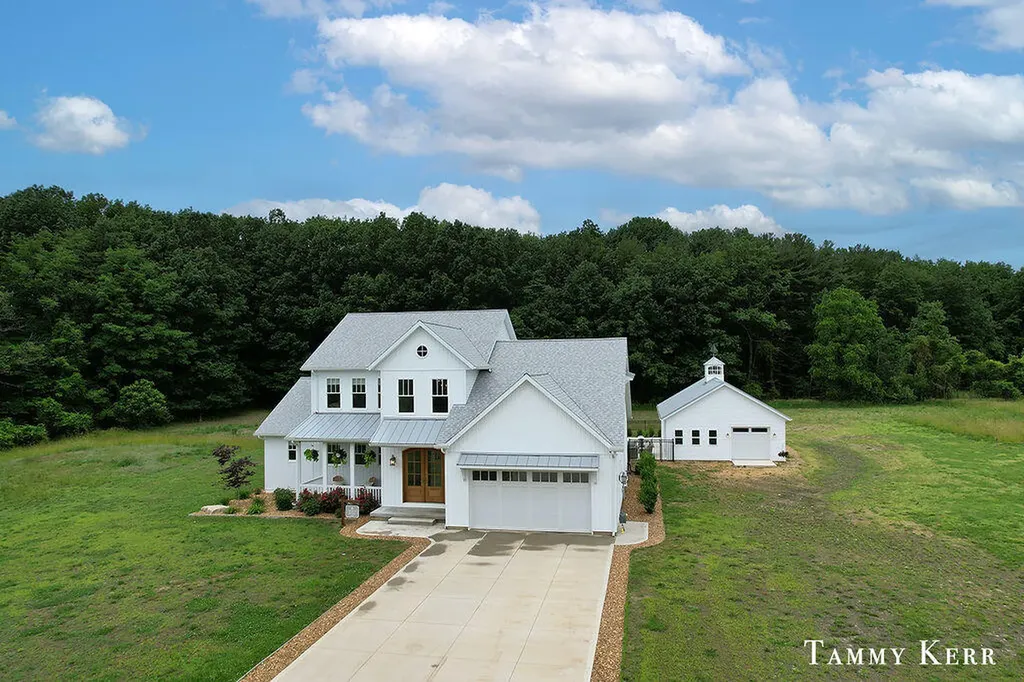 7067 118th Avenue Ganges Township MI 49408