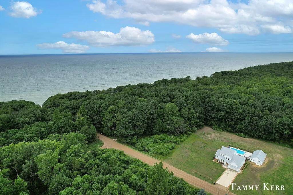 7067 118th Avenue Ganges Township MI 49408