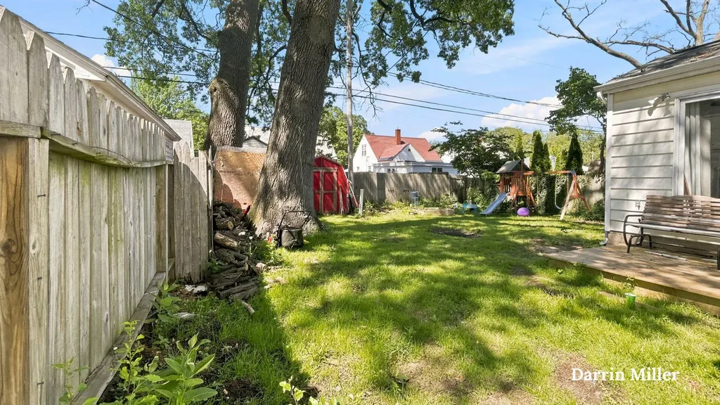 1426 Montague Avenue Muskegon City MI 49441