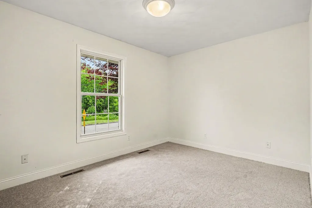2499 Greenwood Street Muskegon City MI 49441