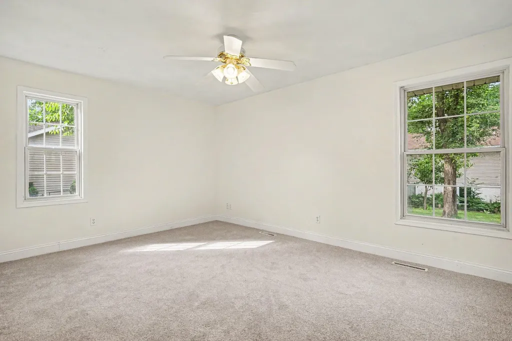 2499 Greenwood Street Muskegon City MI 49441