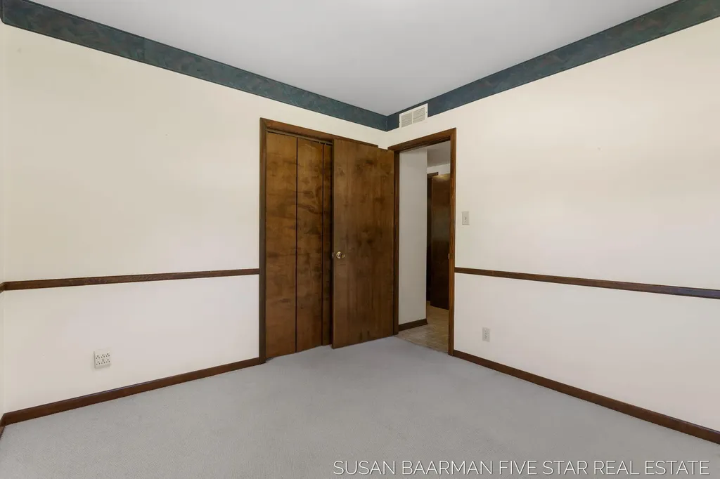 300 W 27th Street Holland City MI 49423