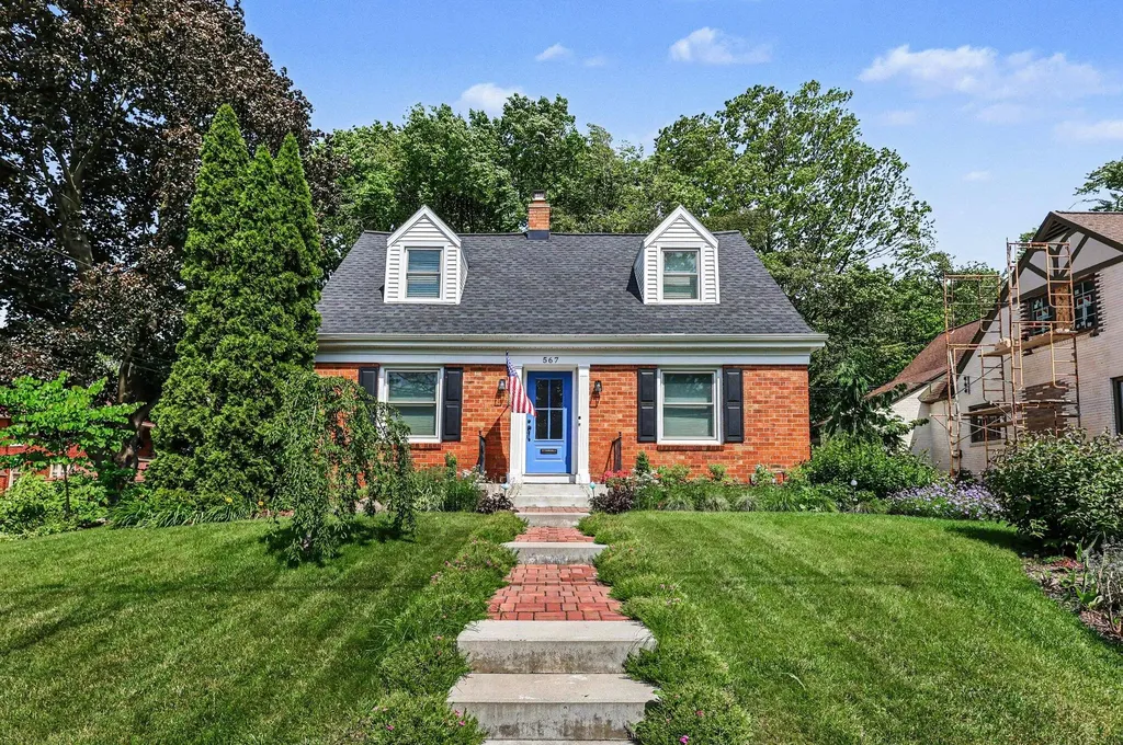 567 Central Avenue Holland City MI 49423