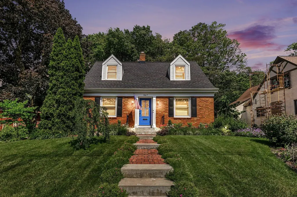 567 Central Avenue Holland City MI 49423