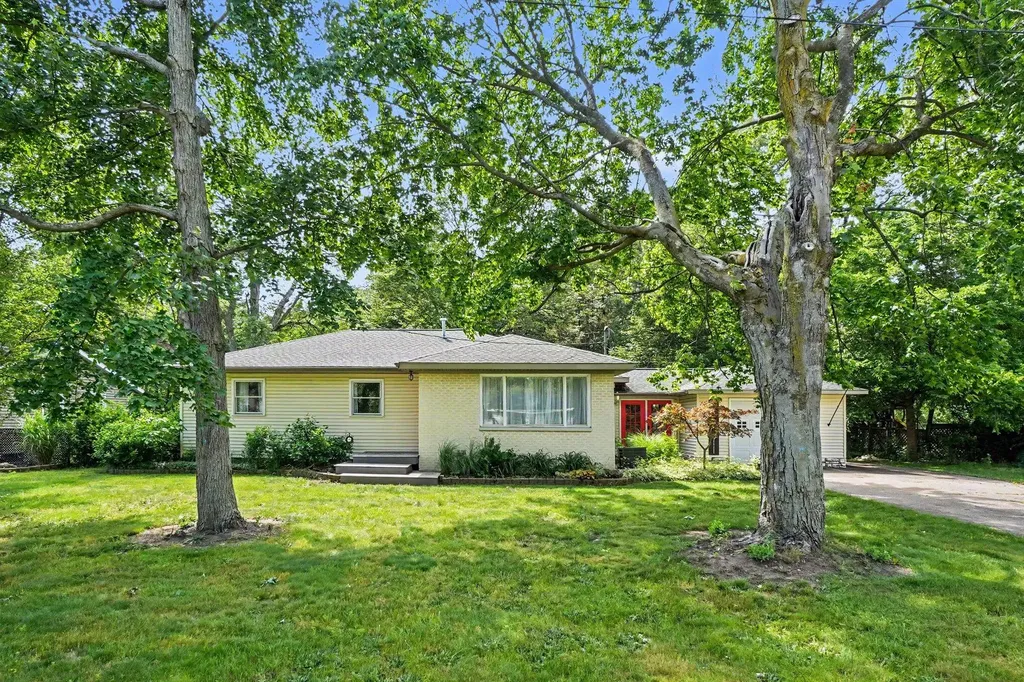 2591 142nd Avenue Holland Charter Township MI 49424