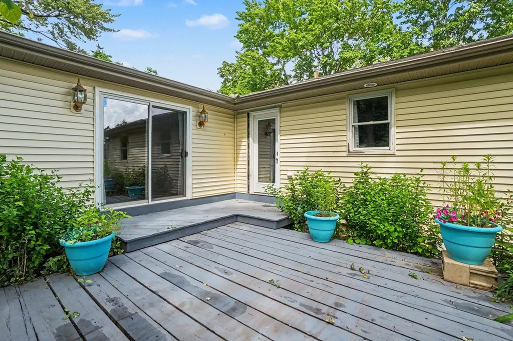 2591 142nd Avenue Holland Charter Township MI 49424