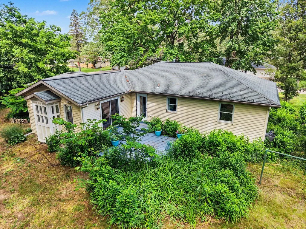 2591 142nd Avenue Holland Charter Township MI 49424