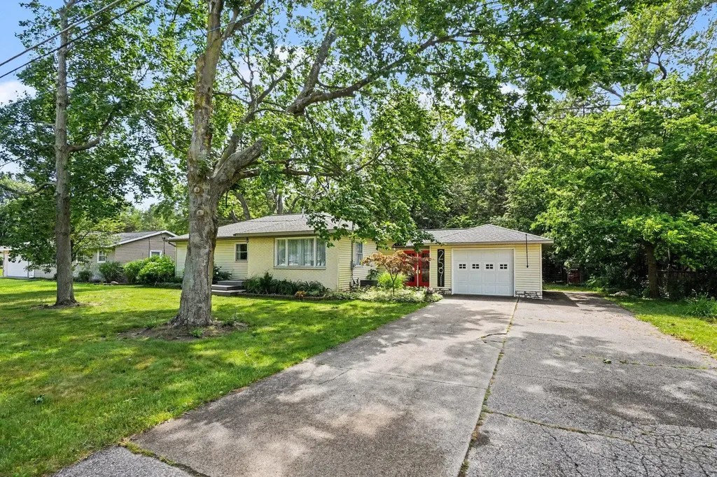 2591 142nd Avenue Holland Charter Township MI 49424
