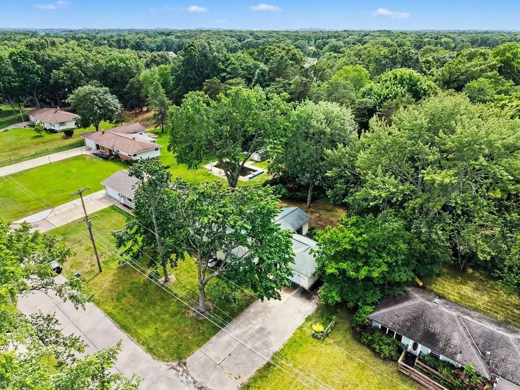 2591 142nd Avenue Holland Charter Township MI 49424