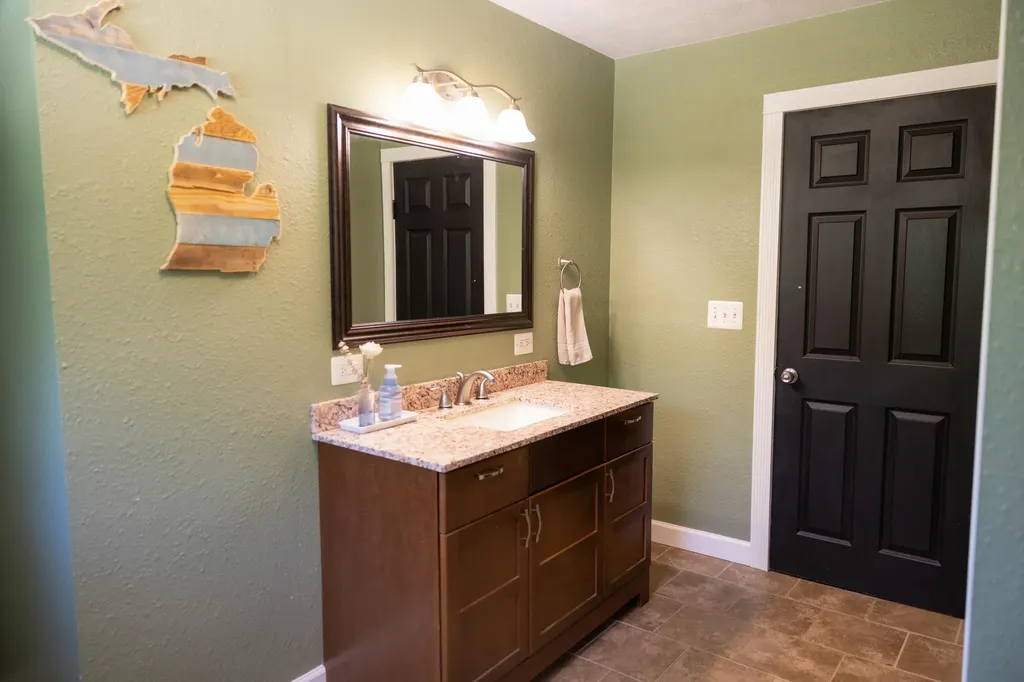 1154 Sunset Lane Norton Shores City MI 49444