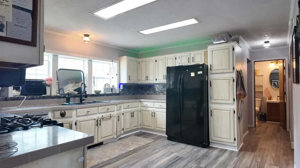 1281 E Pontaluna Road Norton Shores City MI 49456