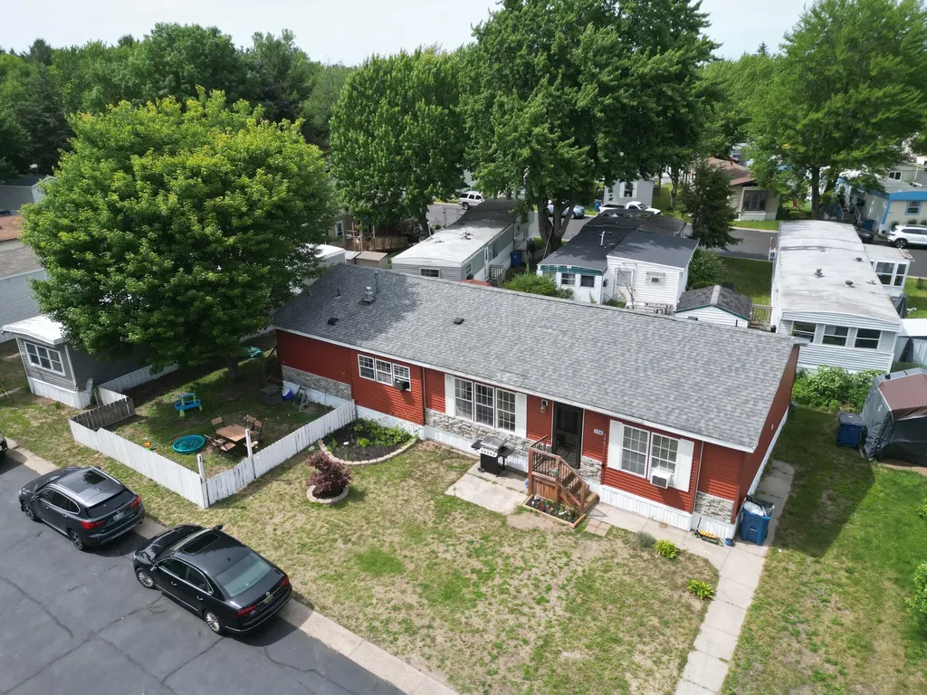 1281 E Pontaluna Road Norton Shores City MI 49456