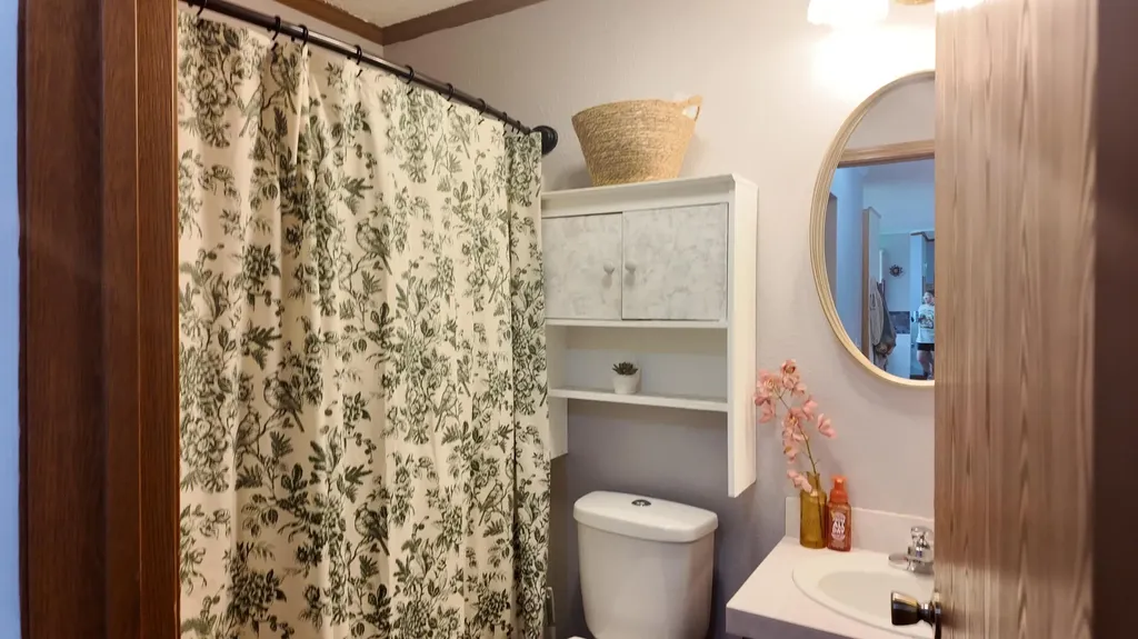 1281 E Pontaluna Road Norton Shores City MI 49456