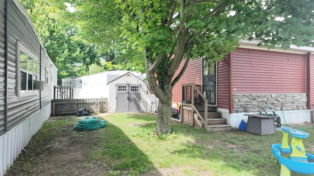 1281 E Pontaluna Road Norton Shores City MI 49456