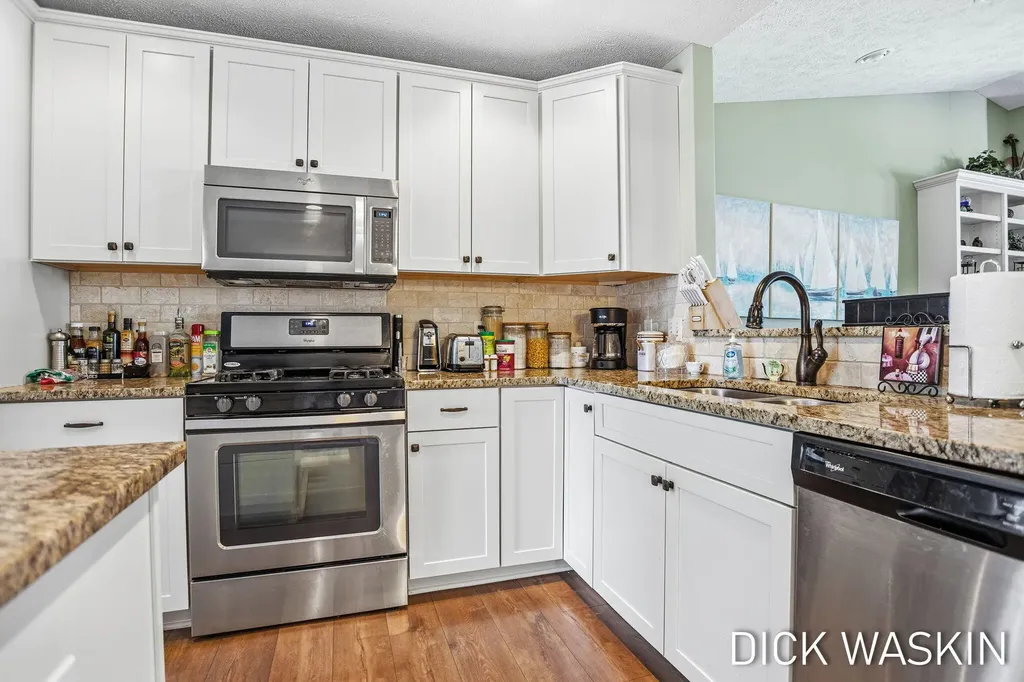 1276 Prestwick Drive Holland City MI 49423