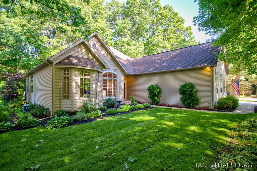 466 Trail Head Drive Park Township MI 49424