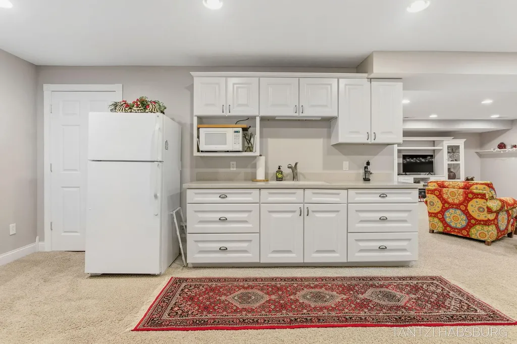 466 Trail Head Drive Park Township MI 49424
