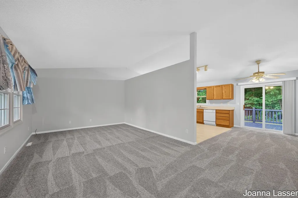 1518 E Mcmillan Road Dalton Township MI 49445
