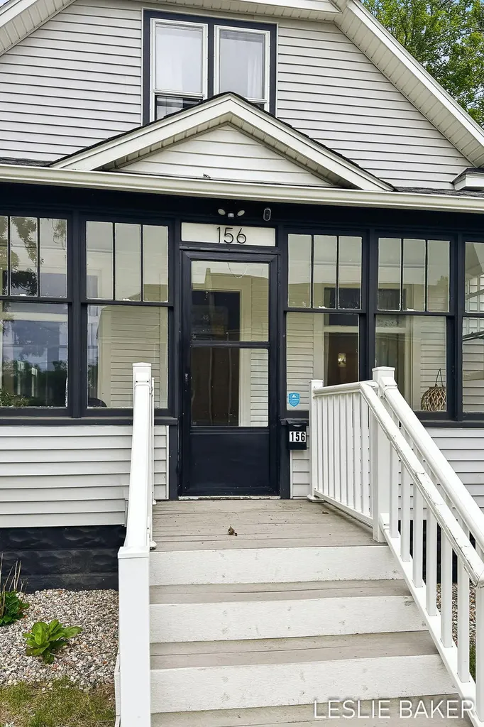 156 W 18th Street Holland City MI 49423