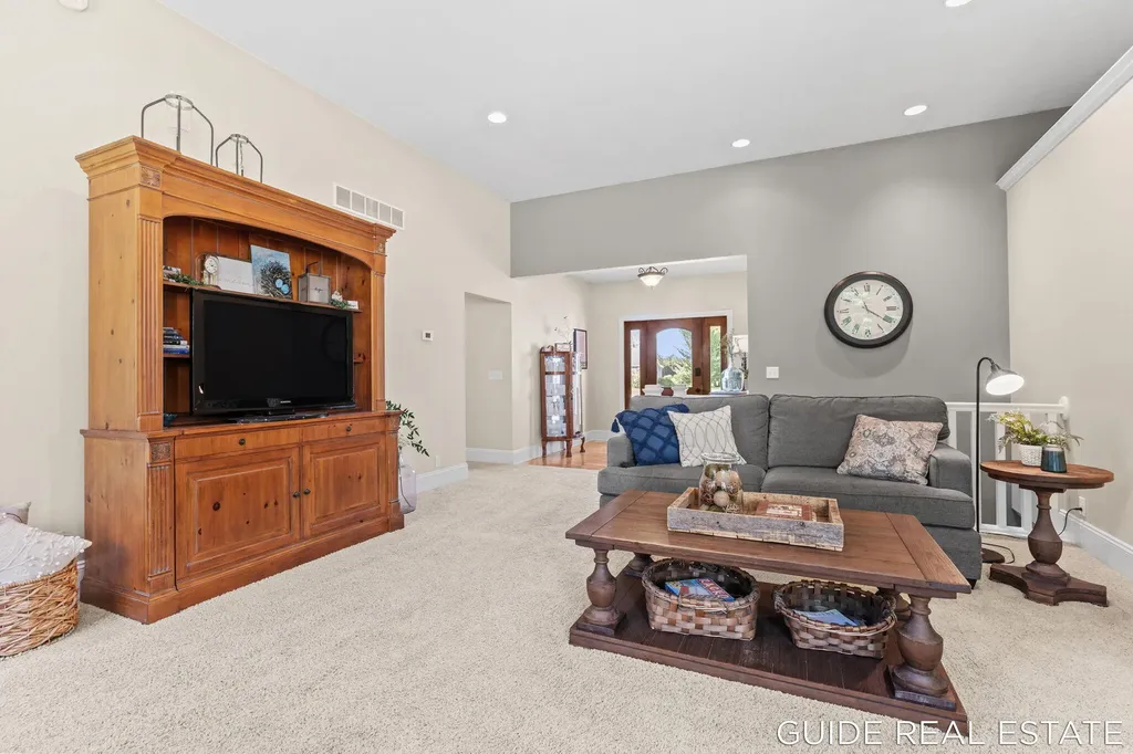 4873 Green Ridge Trail Heath Township MI 49419