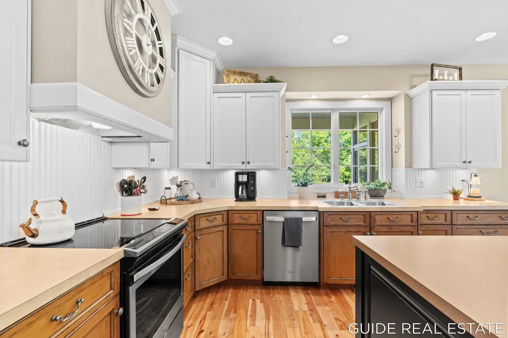4873 Green Ridge Trail Heath Township MI 49419