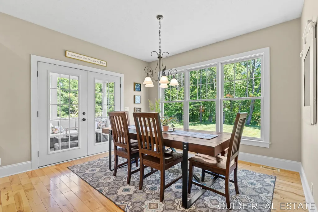 4873 Green Ridge Trail Heath Township MI 49419