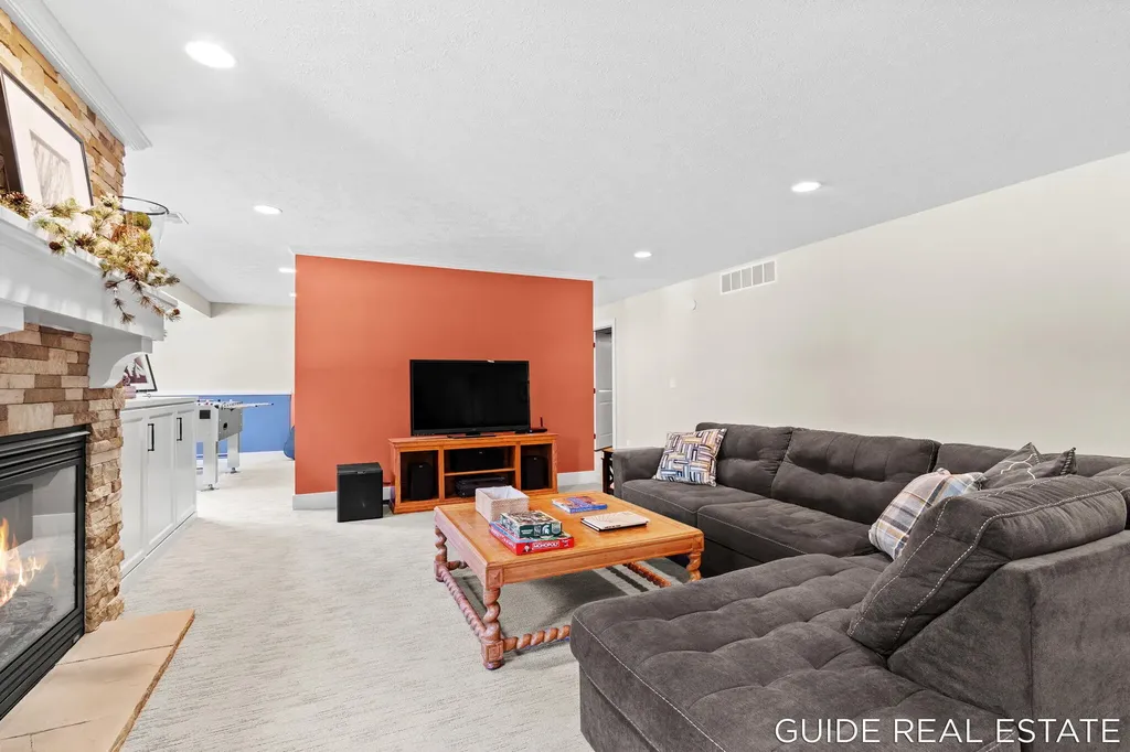 4873 Green Ridge Trail Heath Township MI 49419
