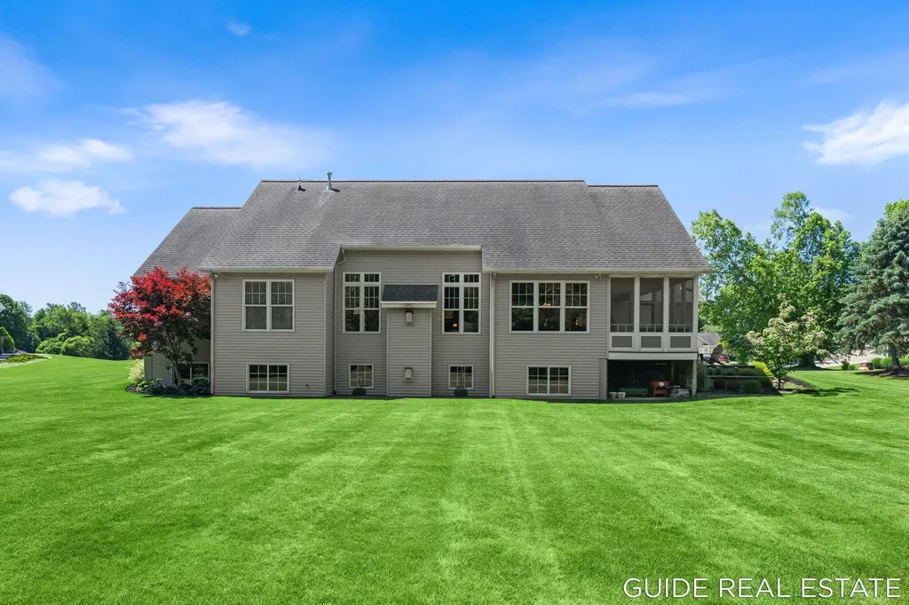 4873 Green Ridge Trail Heath Township MI 49419