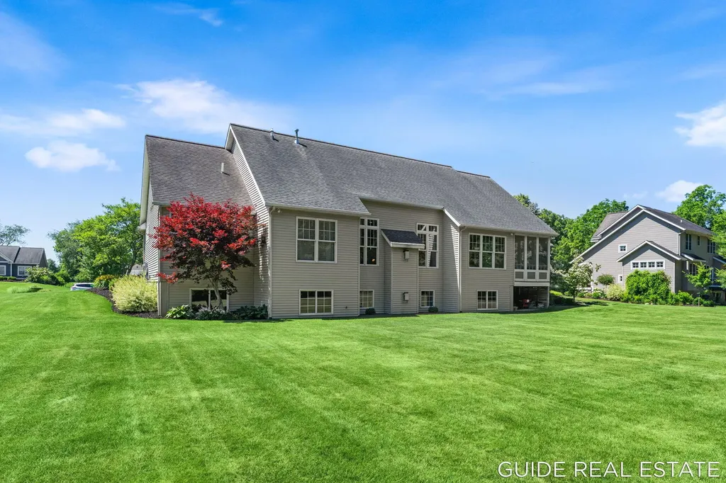 4873 Green Ridge Trail Heath Township MI 49419