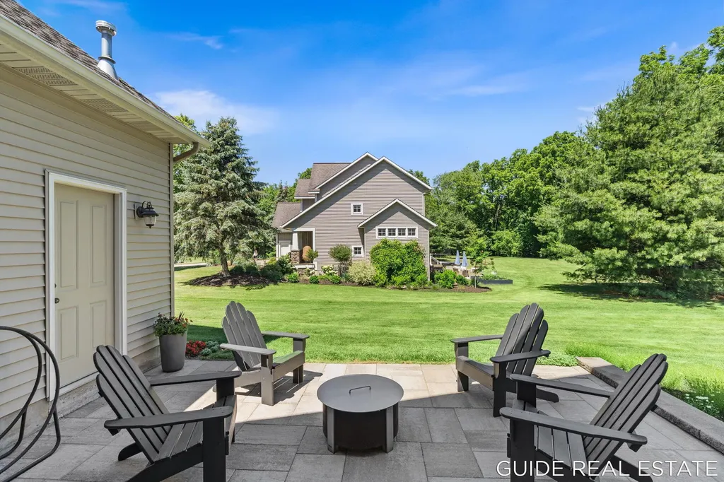 4873 Green Ridge Trail Heath Township MI 49419
