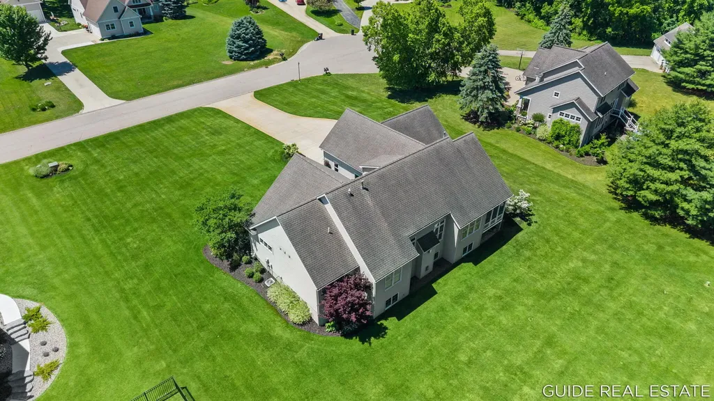 4873 Green Ridge Trail Heath Township MI 49419