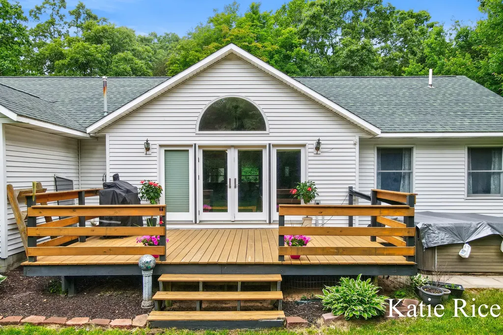 9210 Lamos Road Montague Township MI 49437