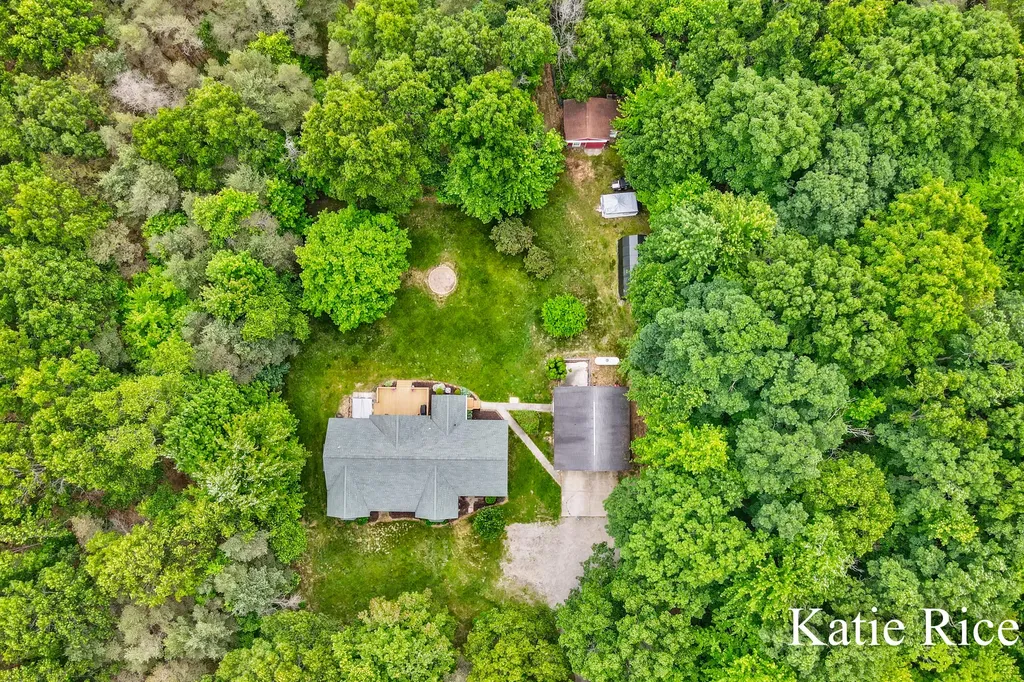 9210 Lamos Road Montague Township MI 49437