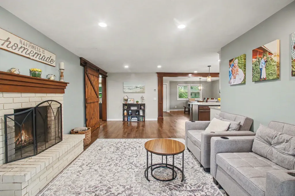 16242 Suffolk Drive Ferrysburg City MI 49456