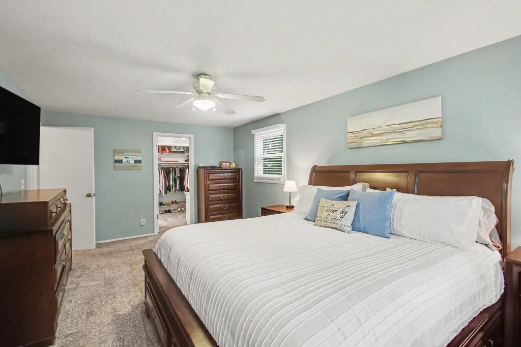 16242 Suffolk Drive Ferrysburg City MI 49456