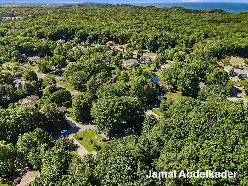 18777 Iroquois Drive Spring Lake Township MI 49456