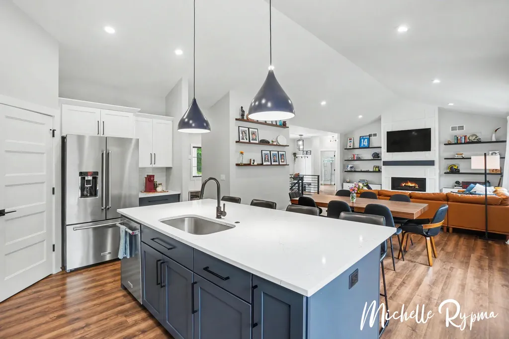 5812 Timber Bluff Trail Manlius Township MI 49408
