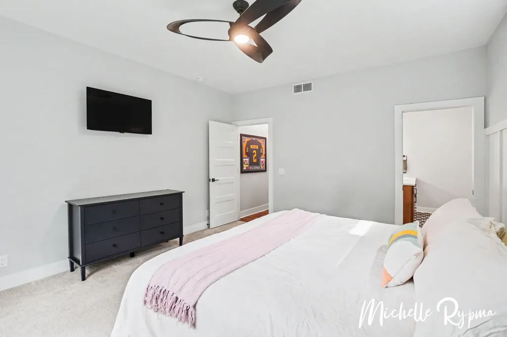 5812 Timber Bluff Trail Manlius Township MI 49408