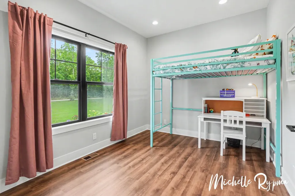 5812 Timber Bluff Trail Manlius Township MI 49408