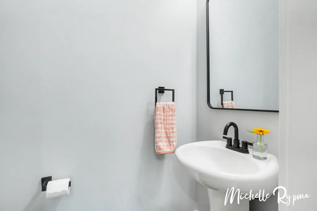 5812 Timber Bluff Trail Manlius Township MI 49408