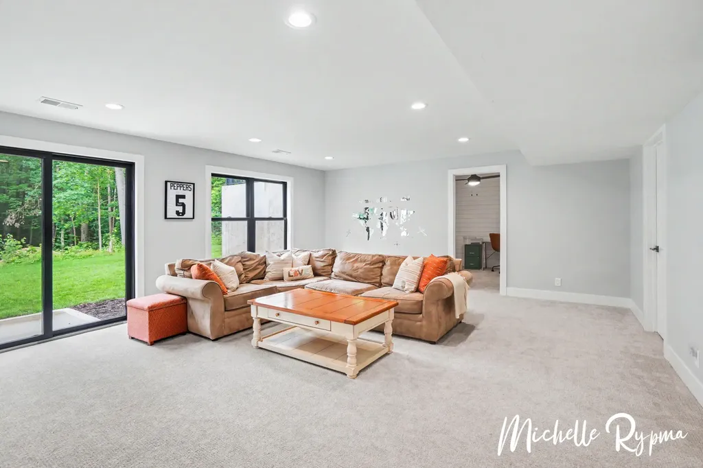 5812 Timber Bluff Trail Manlius Township MI 49408
