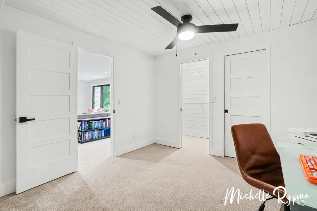 5812 Timber Bluff Trail Manlius Township MI 49408