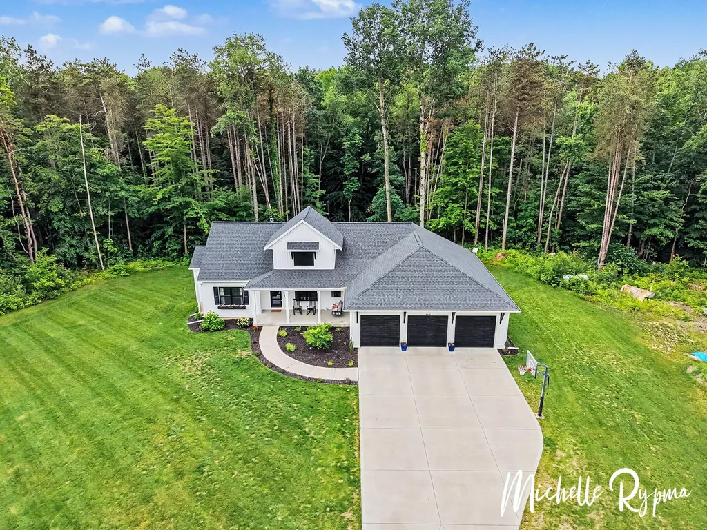 5812 Timber Bluff Trail Manlius Township MI 49408